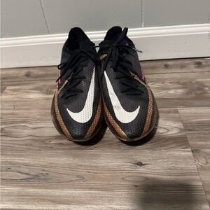 Nike Phantom soccer cleat